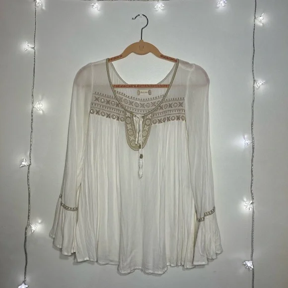 SOLD - Altar’d State Boho Top - Picture 2 of 5